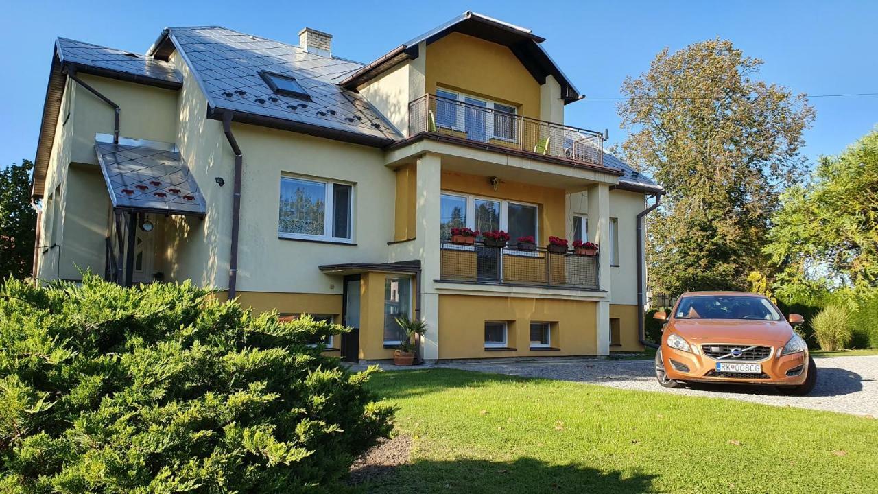 Apartmány Anna Bešeňová Esterno foto